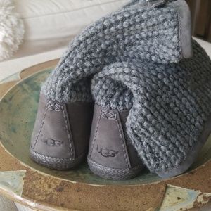 Ugg Short boots